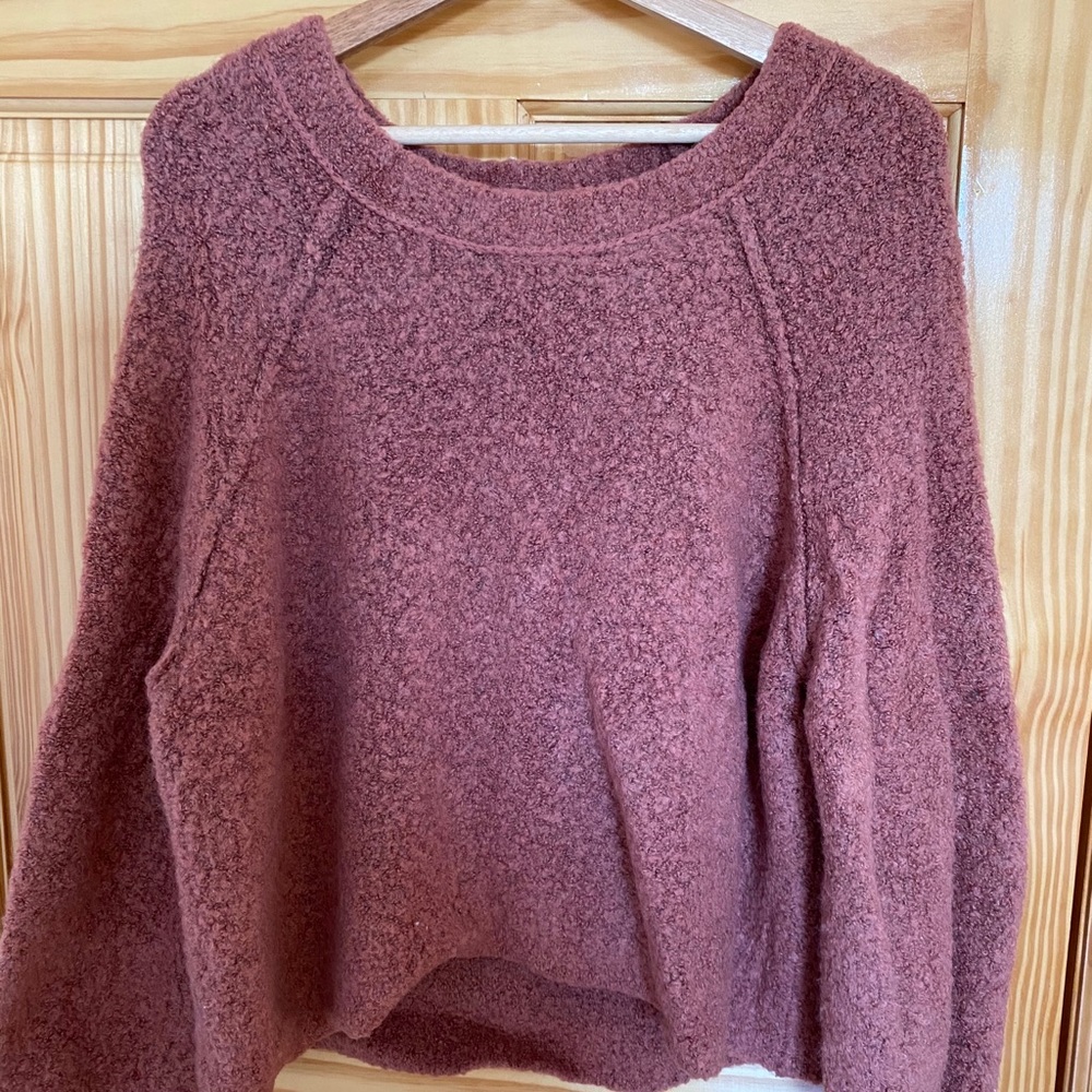 American Eagle Mauve Sweater